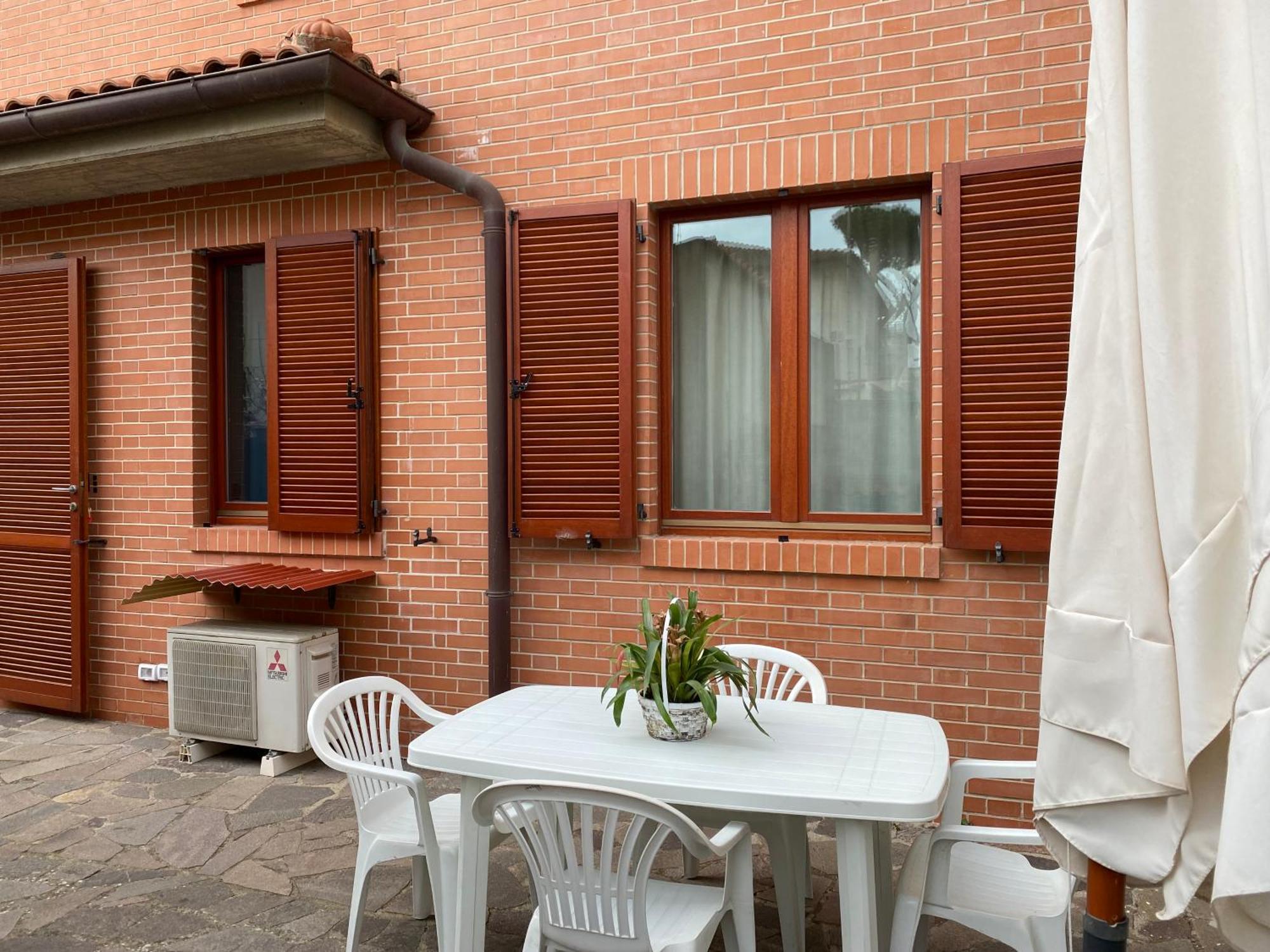 I Portici Appartamenti Marina di Grosseto Exterior foto